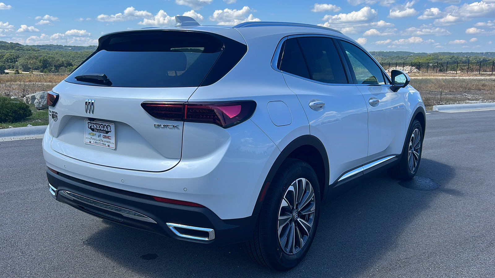 2024 Buick Envision Preferred 8