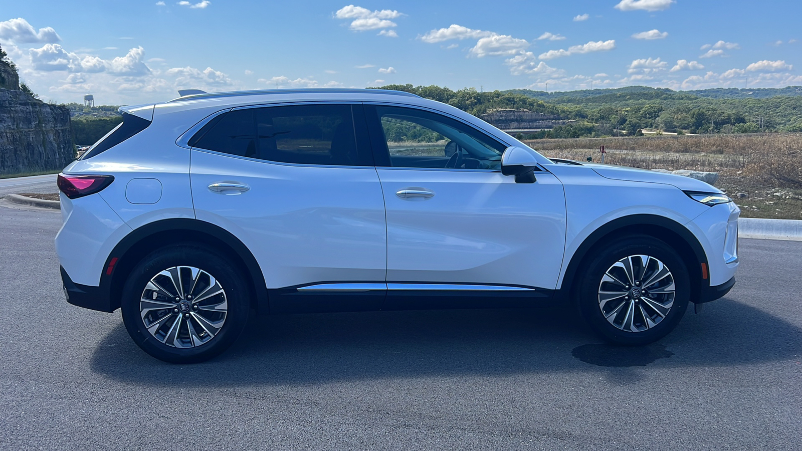 2024 Buick Envision Preferred 9