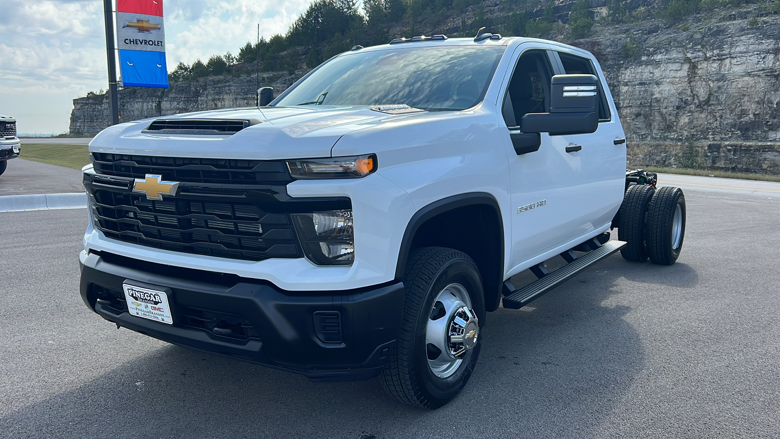 2025 Chevrolet Silverado 3500 Work Truck 3