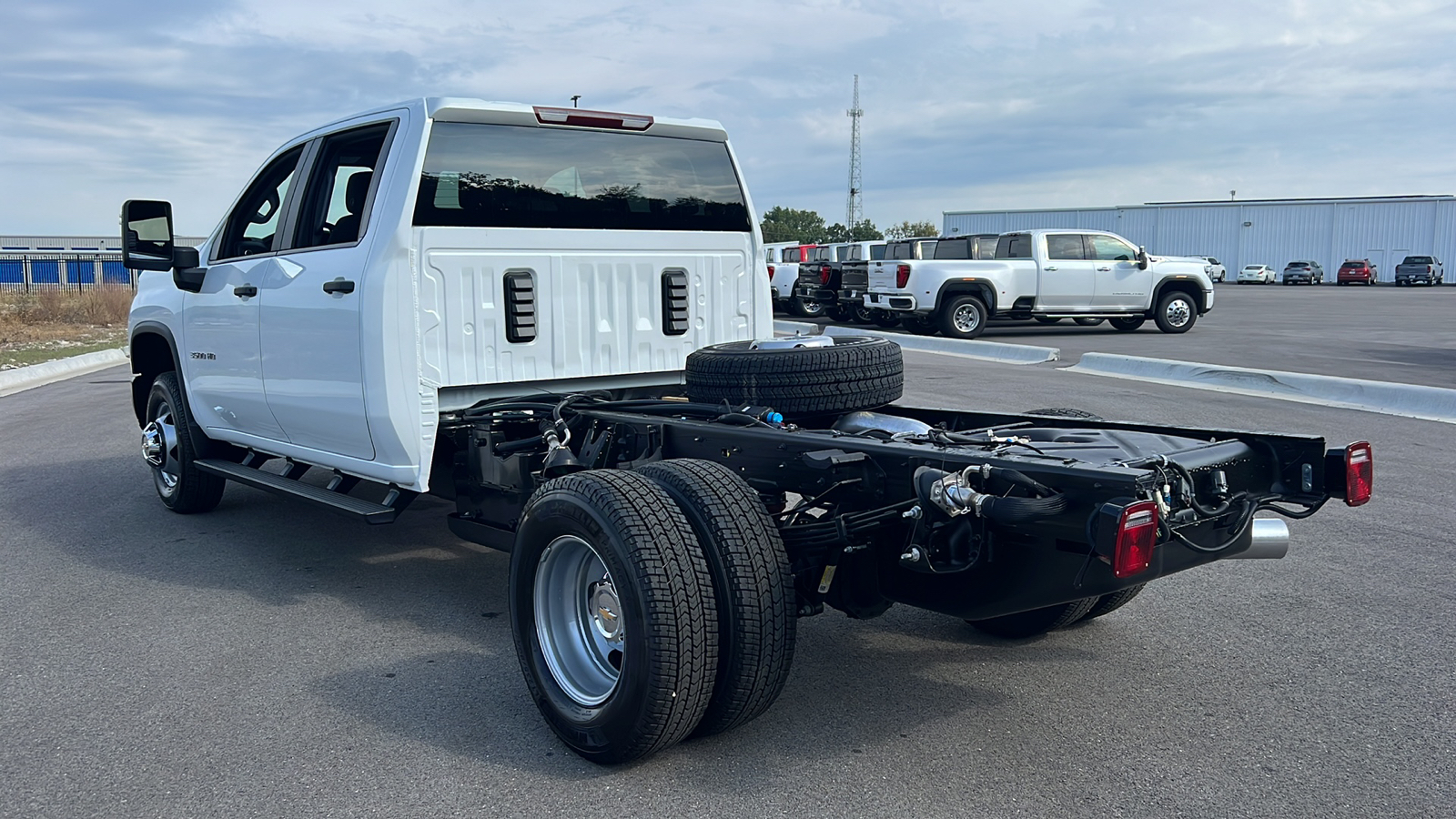 2025 Chevrolet Silverado 3500 Work Truck 6