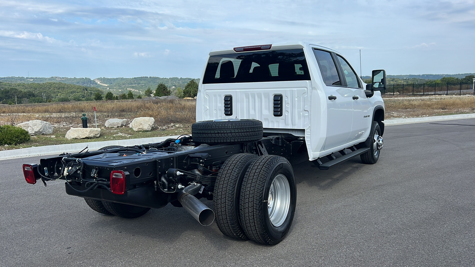 2025 Chevrolet Silverado 3500 Work Truck 8