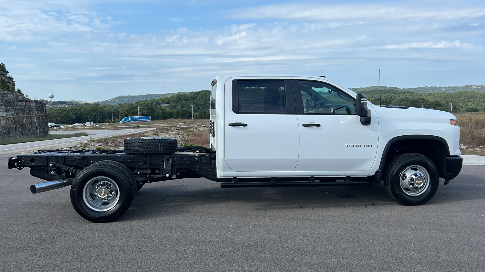 2025 Chevrolet Silverado 3500 Work Truck 9