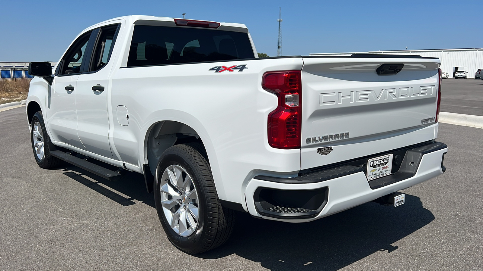 2025 Chevrolet Silverado 1500 Custom 6