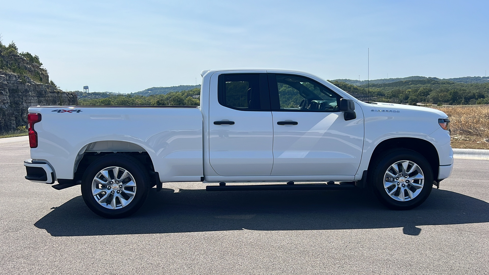 2025 Chevrolet Silverado 1500 Custom 9