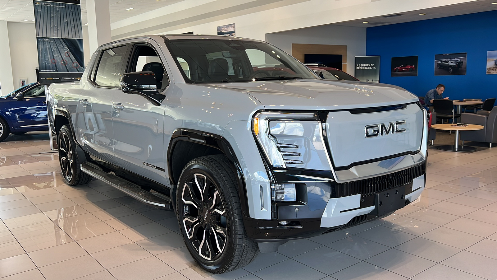 2024 GMC Sierra EV Denali Edition 1 1