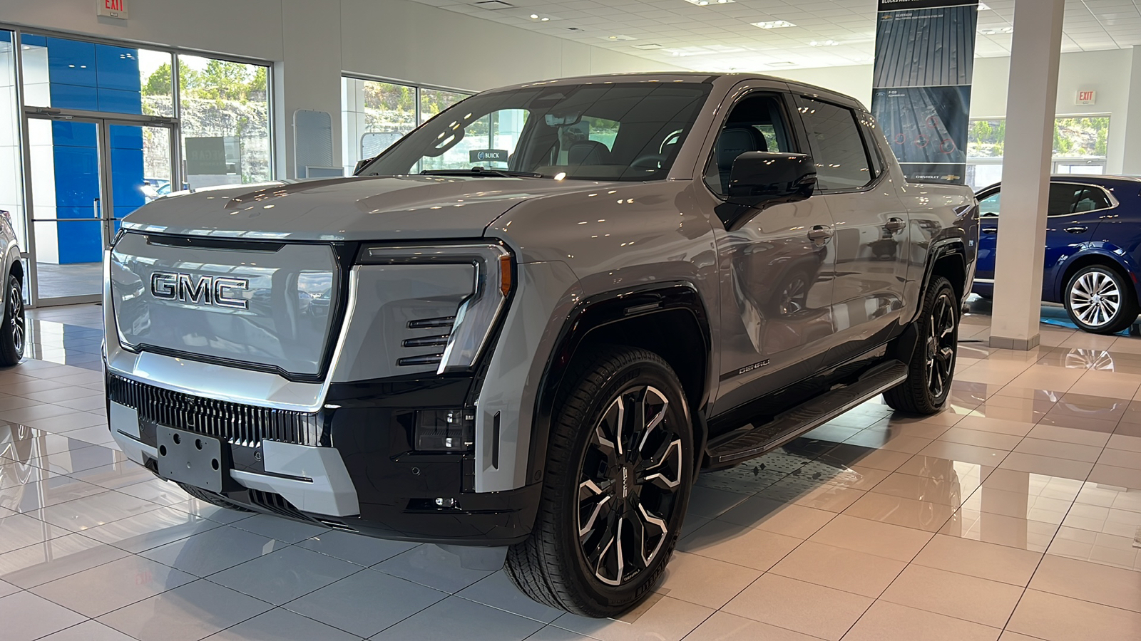 2024 GMC Sierra EV Denali Edition 1 3