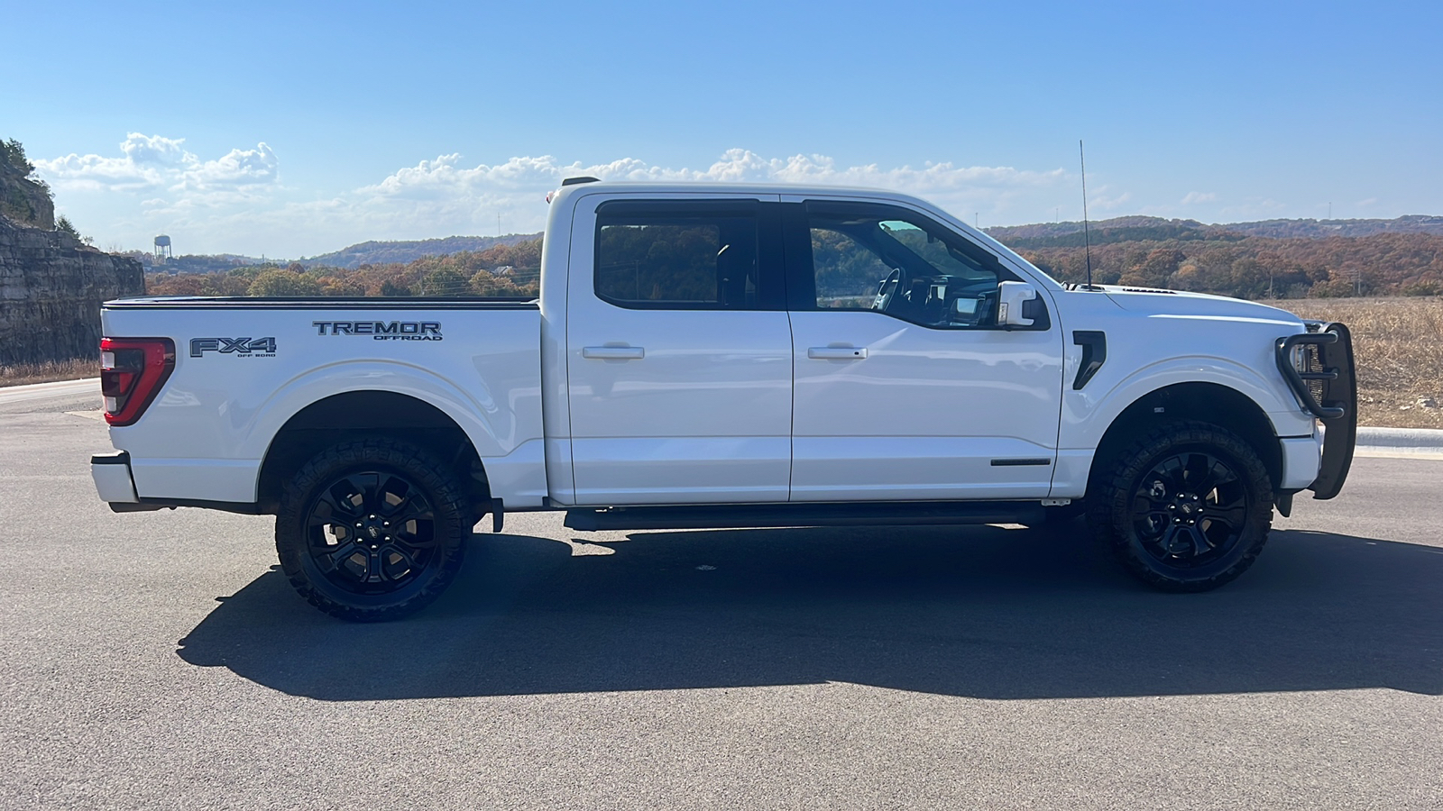 2023 Ford F-150 LARIAT 9