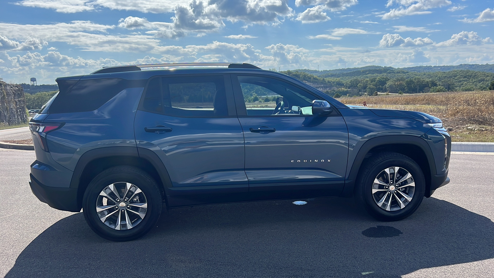 2025 Chevrolet Equinox FWD LT 9