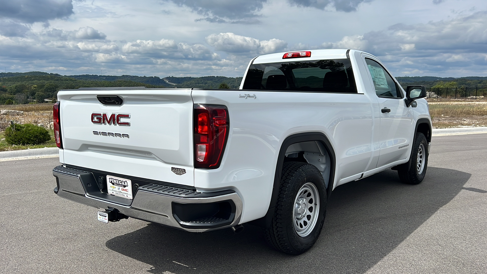 2025 GMC Sierra 1500 Pro 8