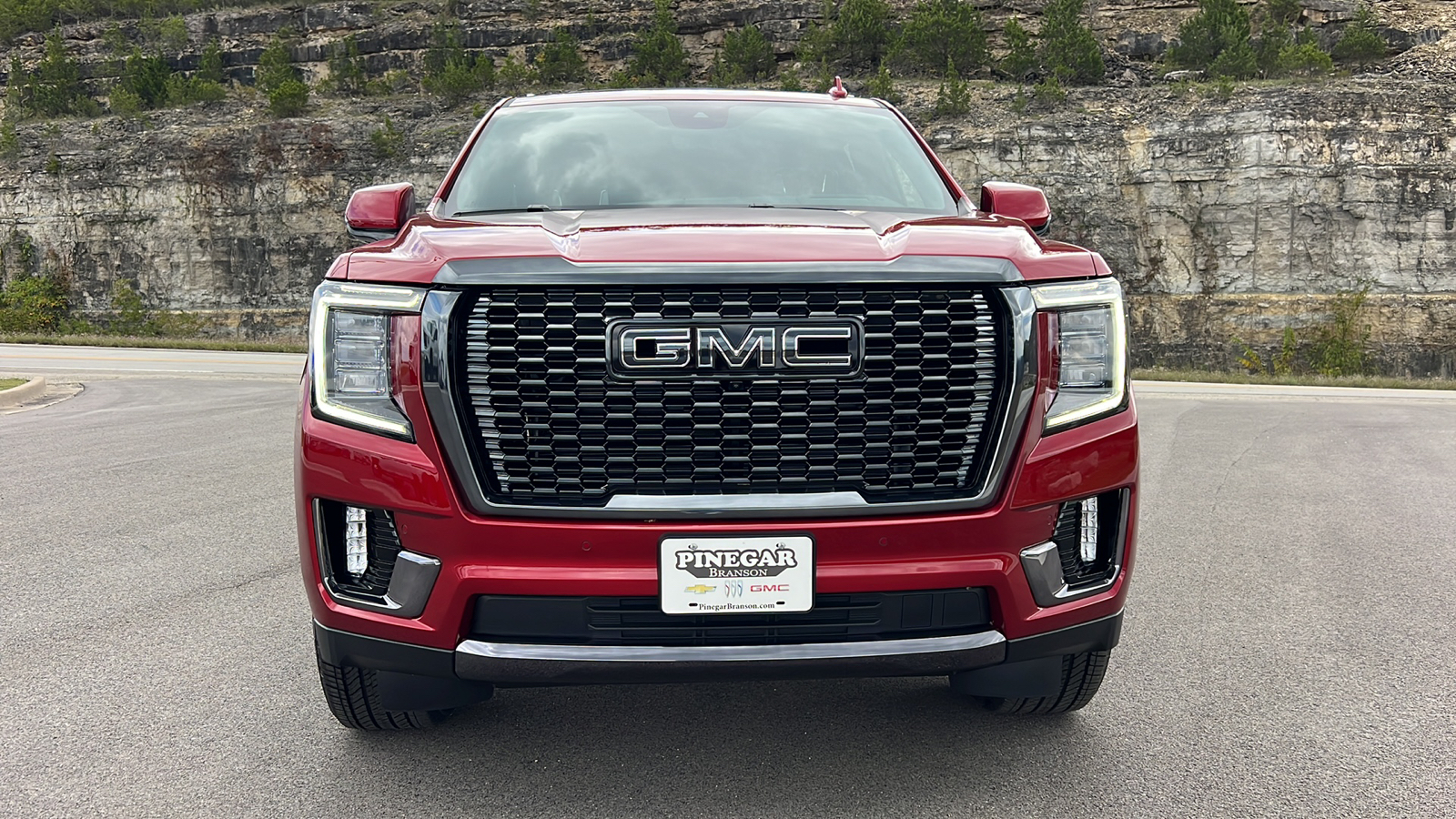 2024 GMC Yukon Denali Ultimate 2