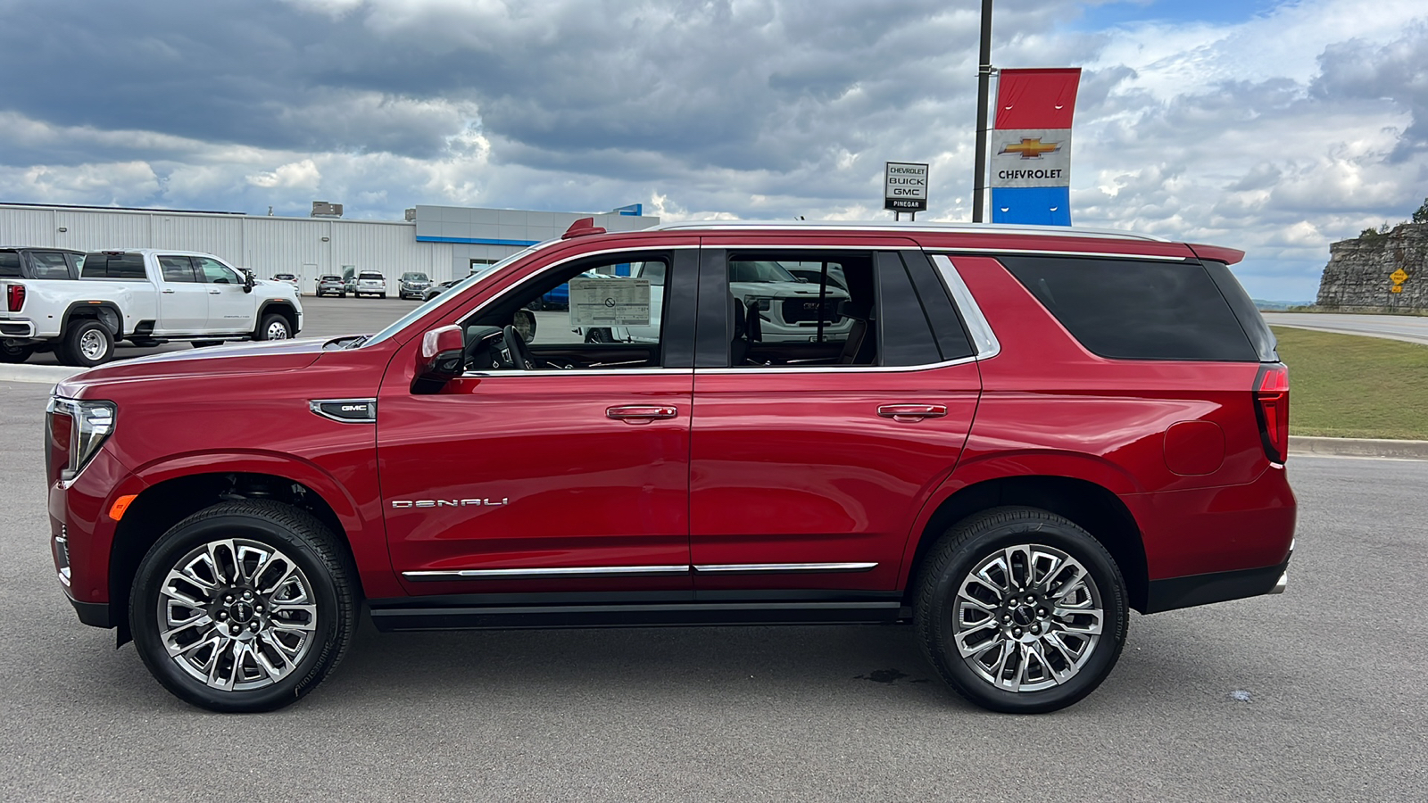 2024 GMC Yukon Denali Ultimate 4