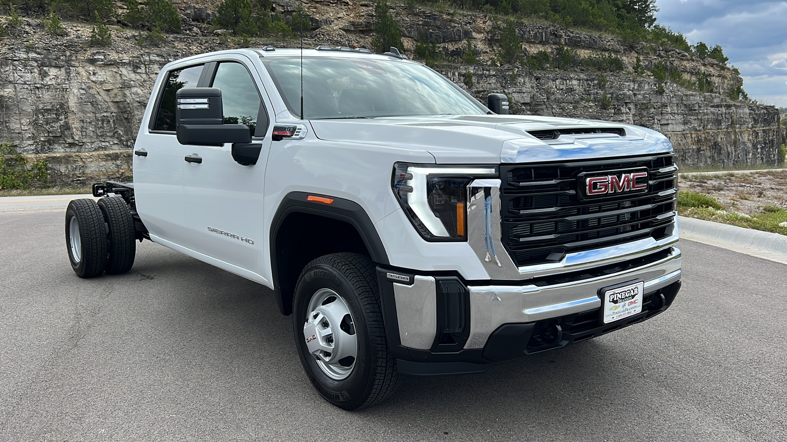 2025 GMC Sierra 3500HD CC Pro 1