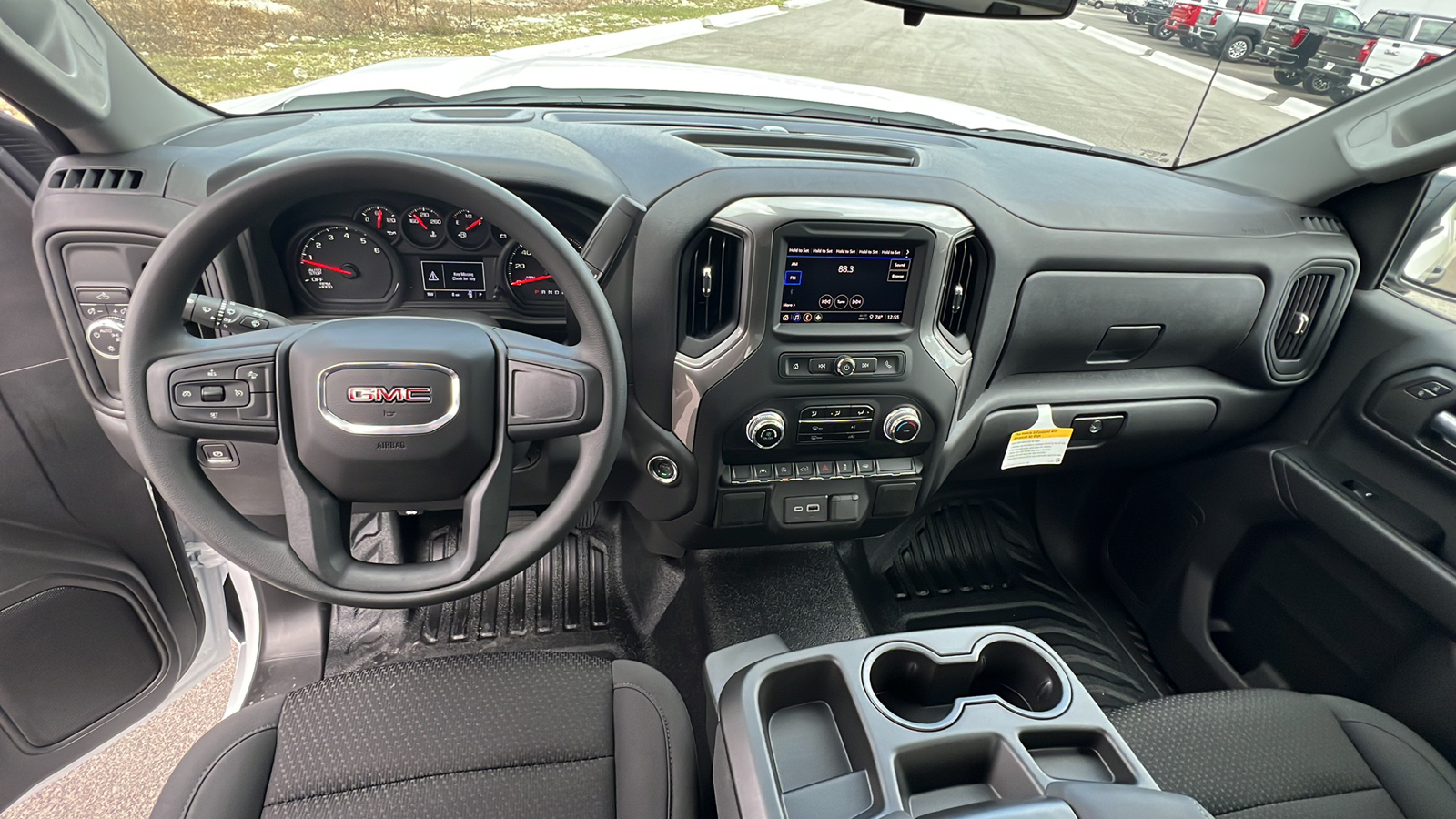 2024 GMC Sierra 1500 Pro 10