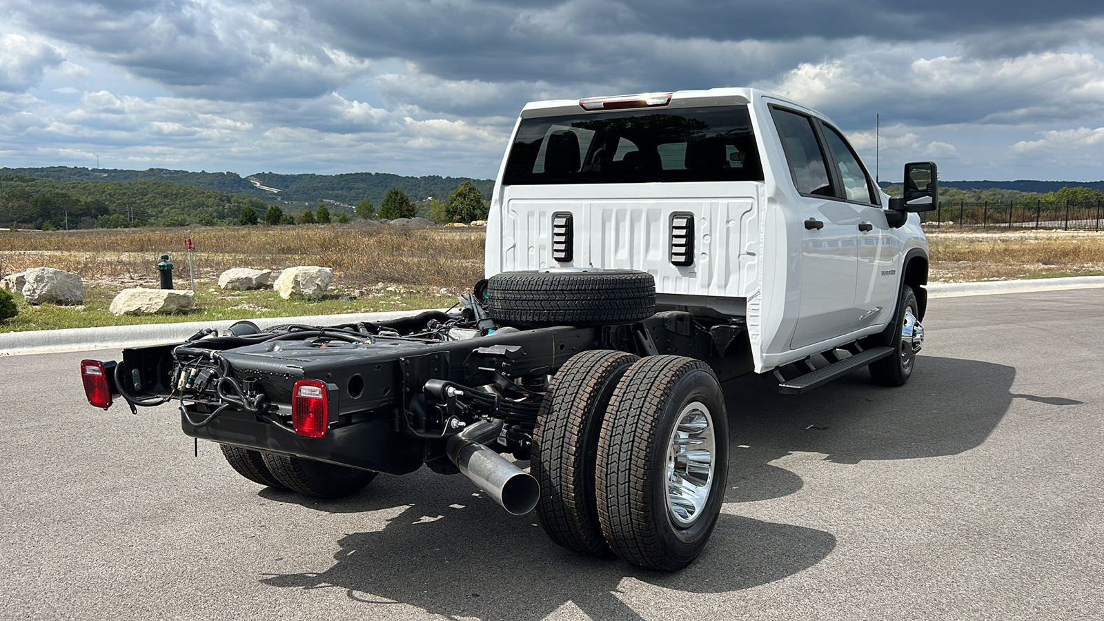 2025 Chevrolet Silverado 3500 Work Truck 8