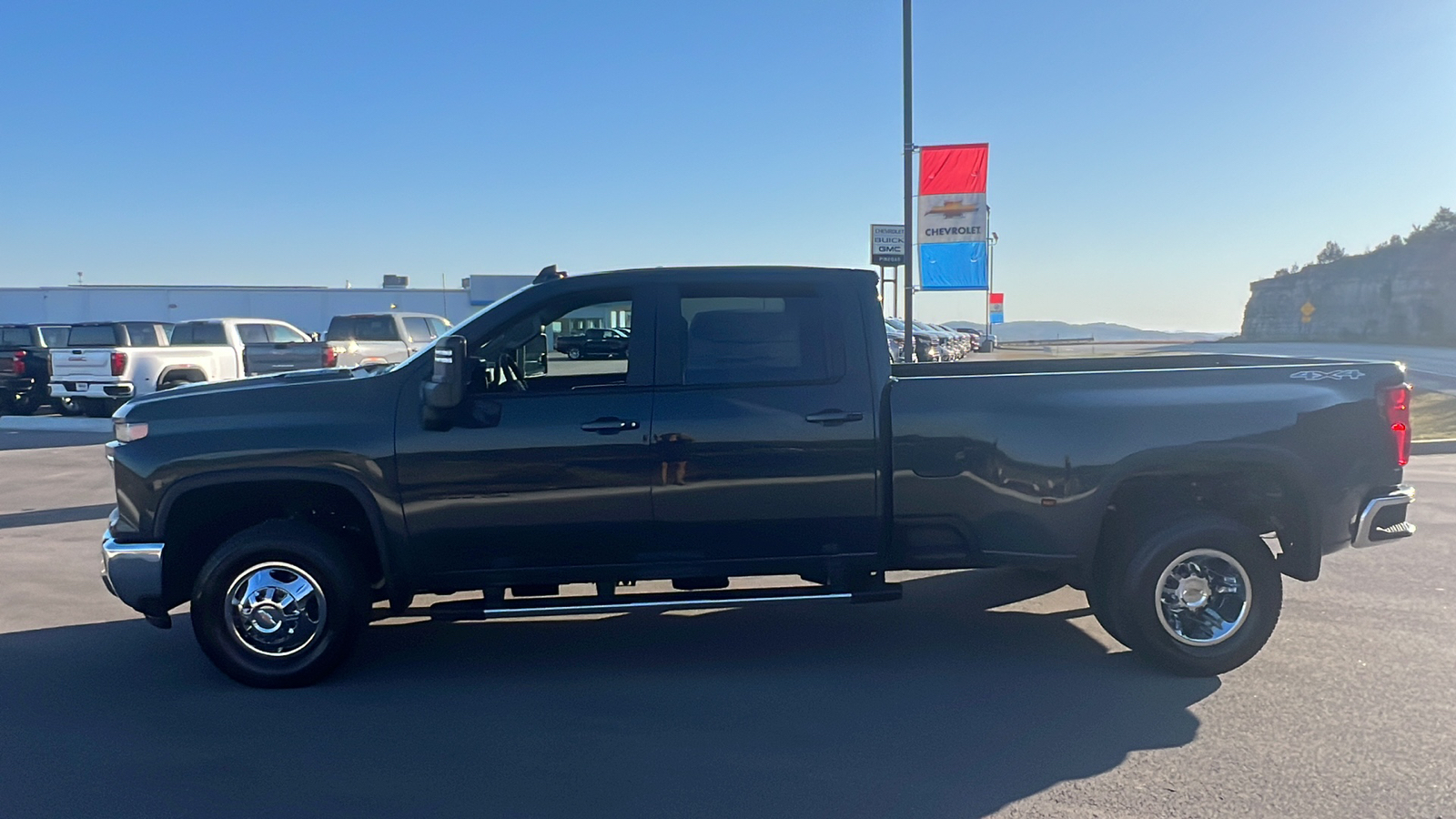 2025 Chevrolet Silverado 3500 LT 4