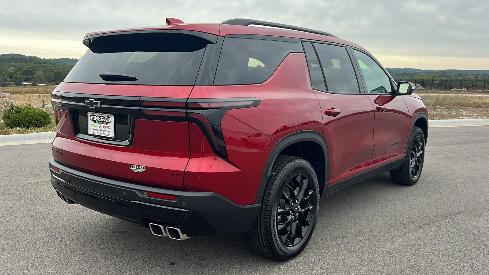 2024 Chevrolet Traverse FWD LT 8