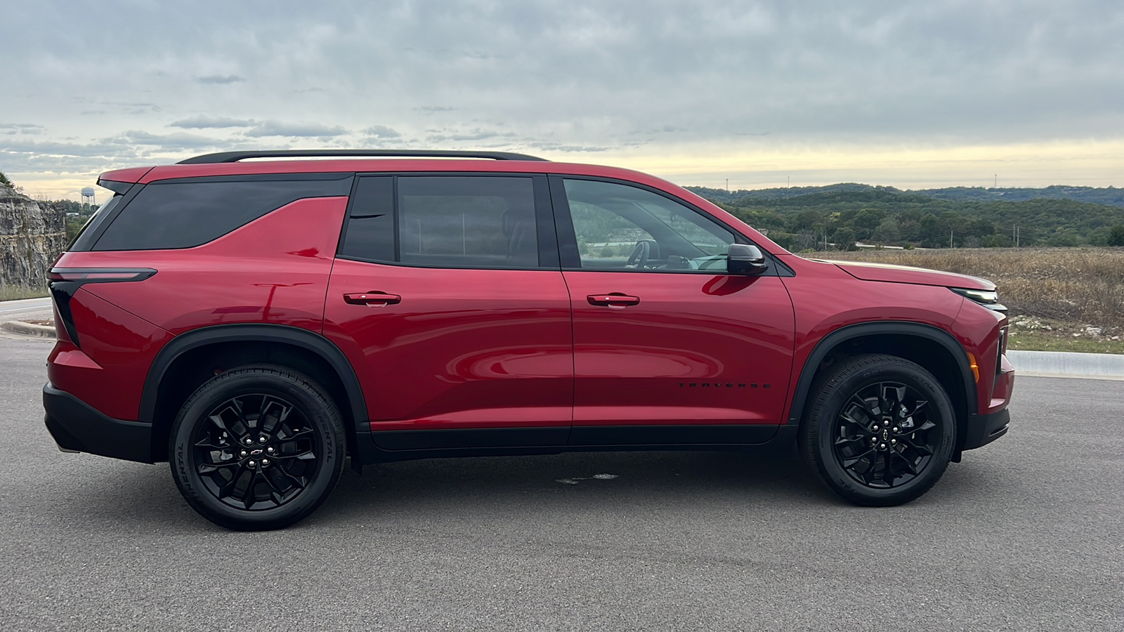 2024 Chevrolet Traverse FWD LT 9