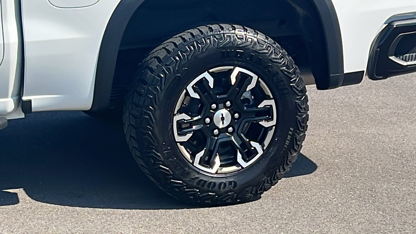 2023 Chevrolet Silverado 1500 ZR2 5