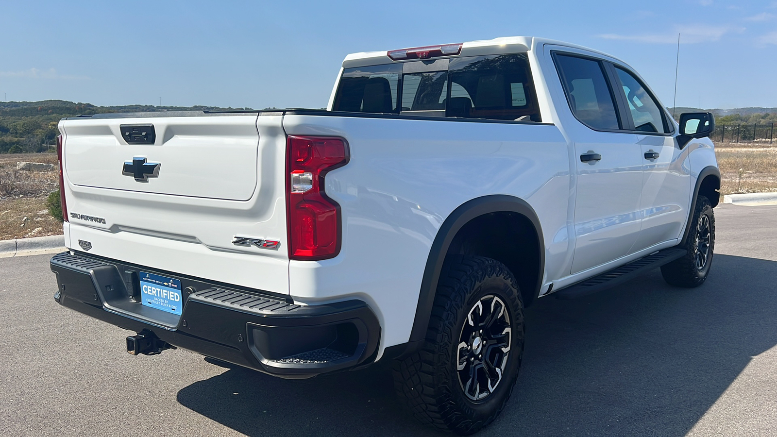 2023 Chevrolet Silverado 1500 ZR2 8