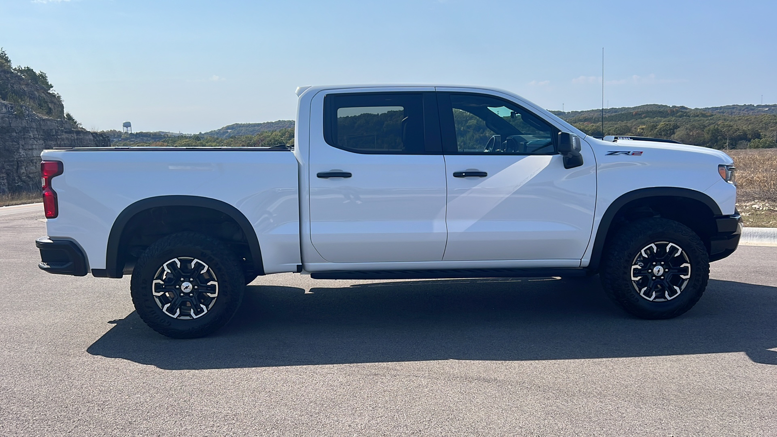 2023 Chevrolet Silverado 1500 ZR2 9