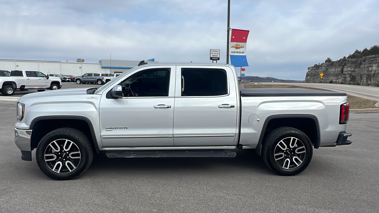 2017 GMC Sierra 1500 SLT 4