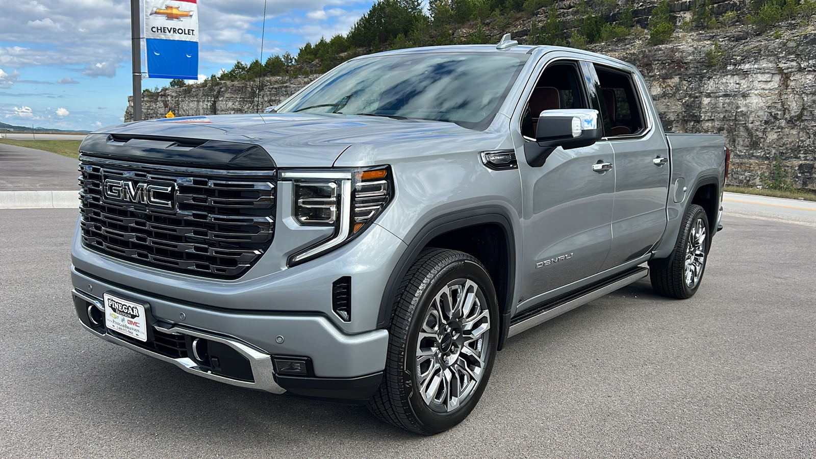 2025 GMC Sierra 1500 Denali Ultimate 3