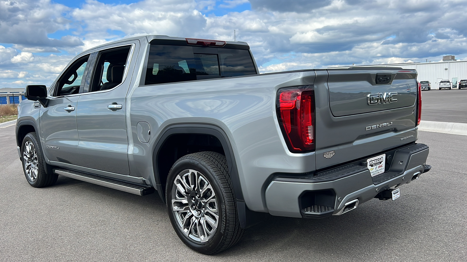 2025 GMC Sierra 1500 Denali Ultimate 6