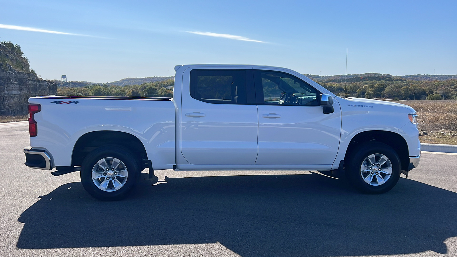 2025 Chevrolet Silverado 1500 LT 9