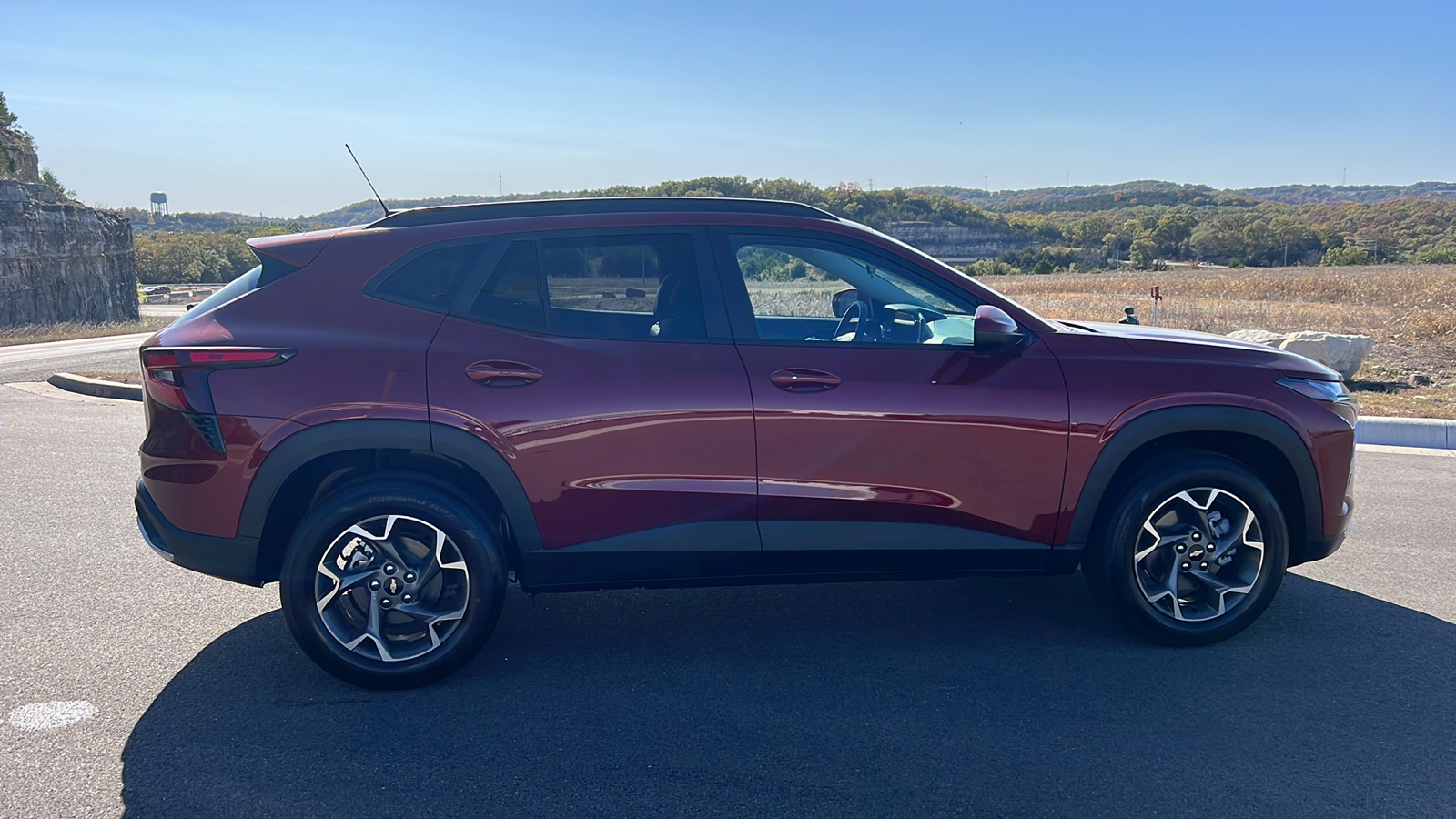 2025 Chevrolet Trax LT 9