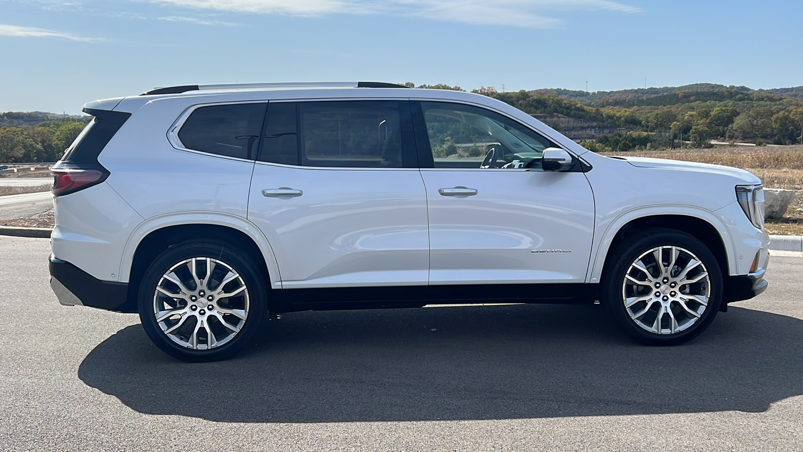 2024 GMC Acadia AWD Denali 9