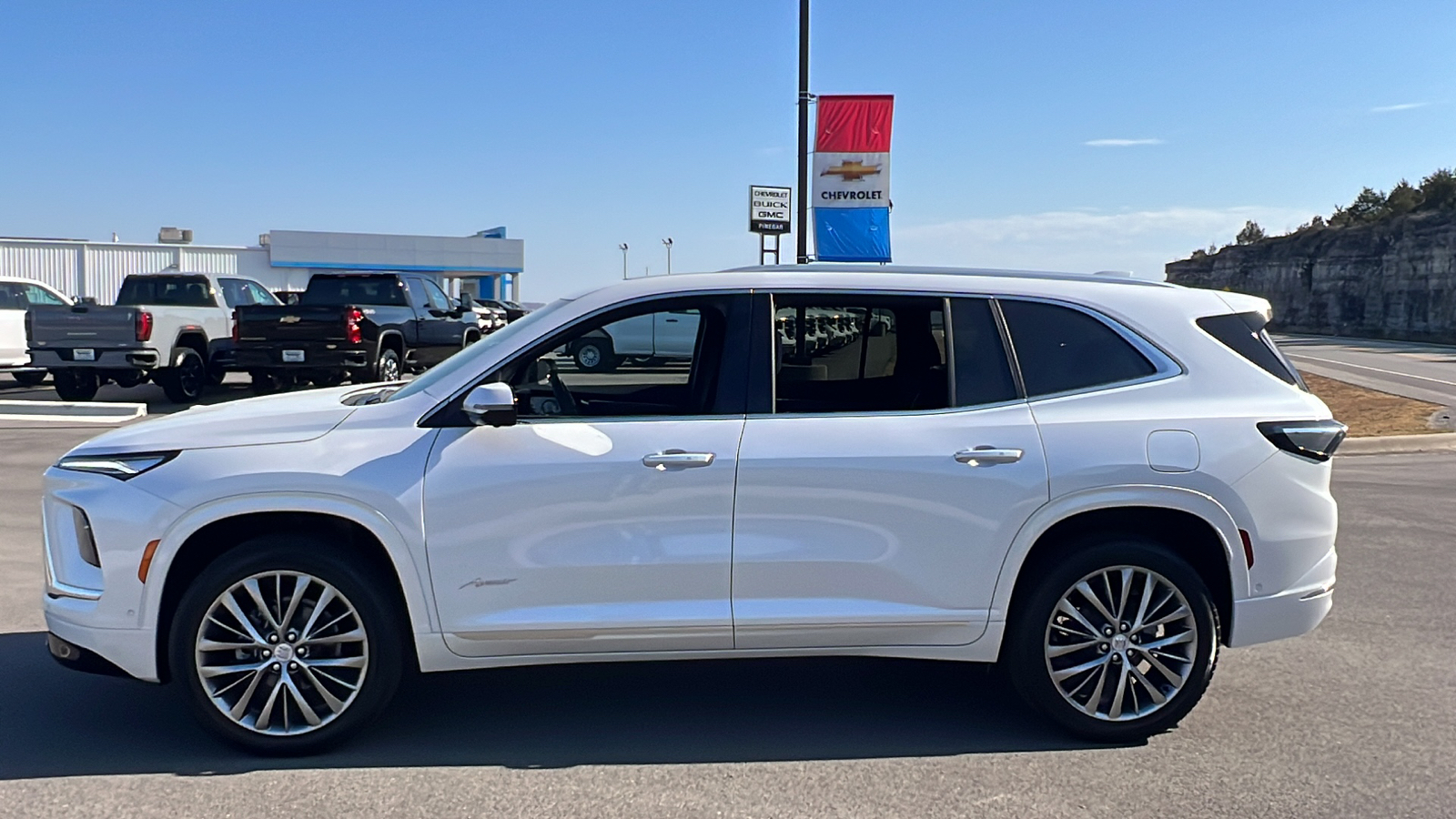 2025 Buick Enclave Avenir 4