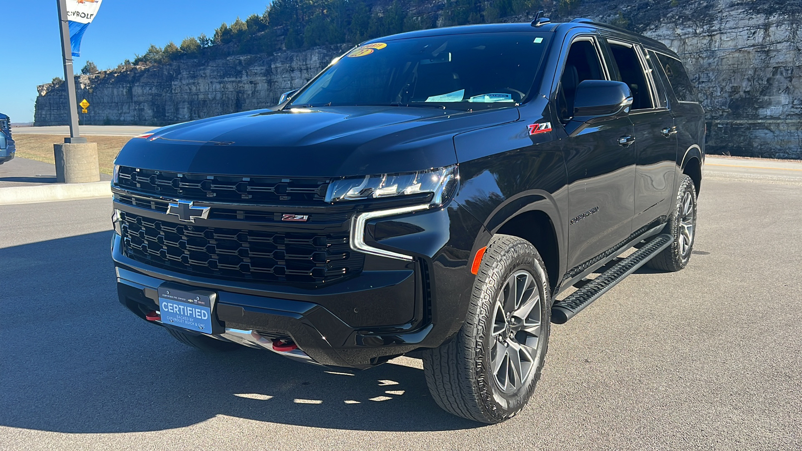 2023 Chevrolet Suburban Z71 3