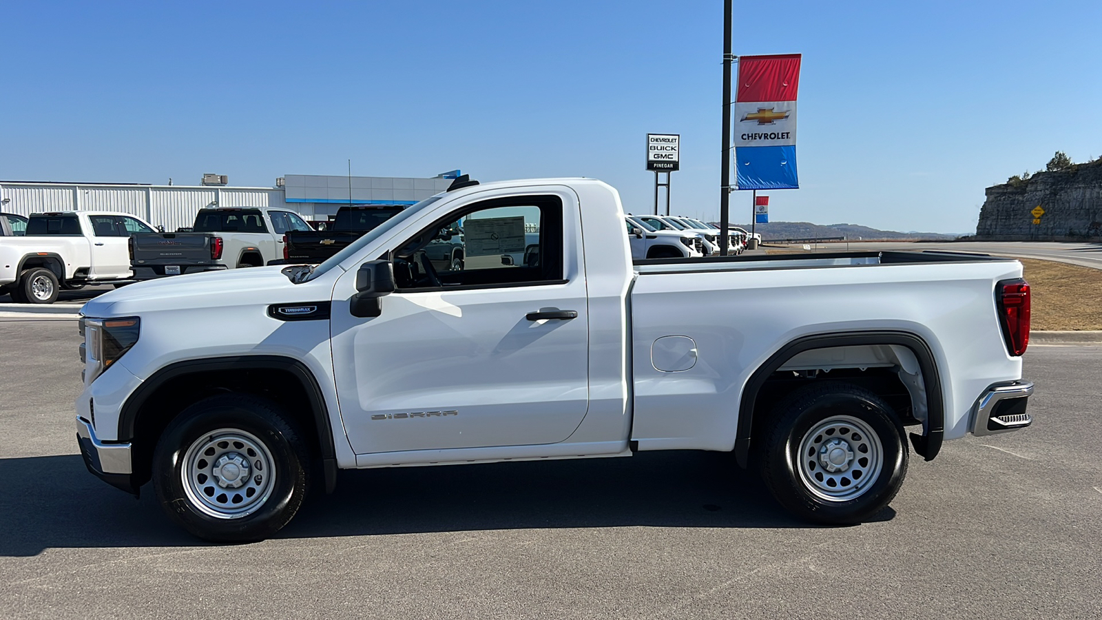 2025 GMC Sierra 1500 Pro 4