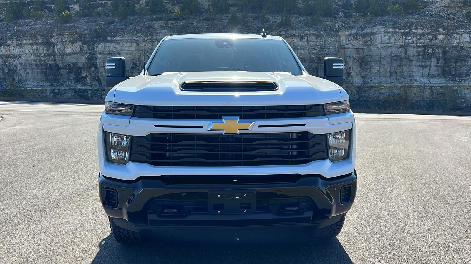 2025 Chevrolet Silverado 2500 Custom 2