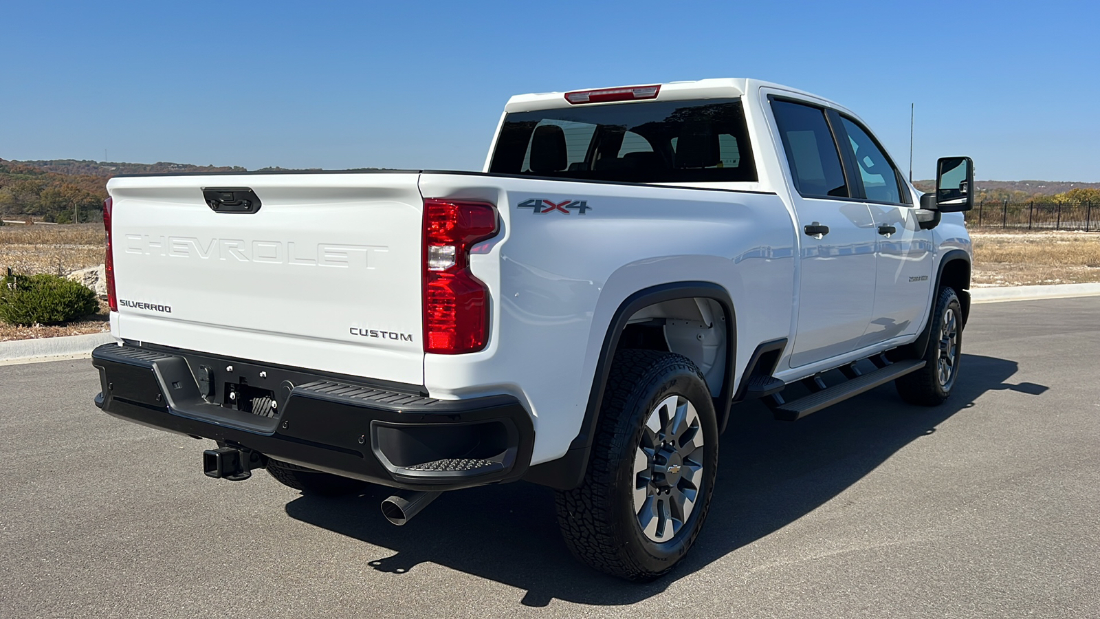 2025 Chevrolet Silverado 2500 Custom 8