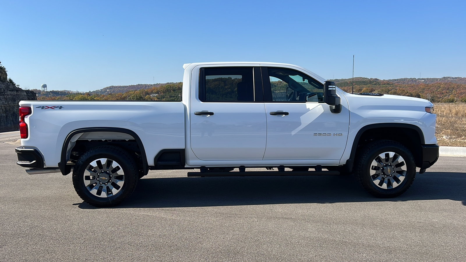 2025 Chevrolet Silverado 2500 Custom 9