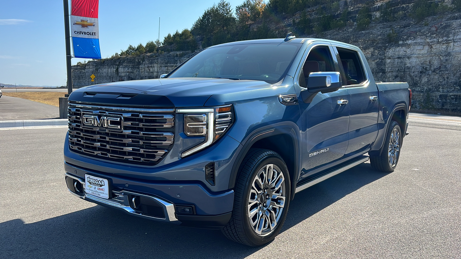 2025 GMC Sierra 1500 Denali Ultimate 3