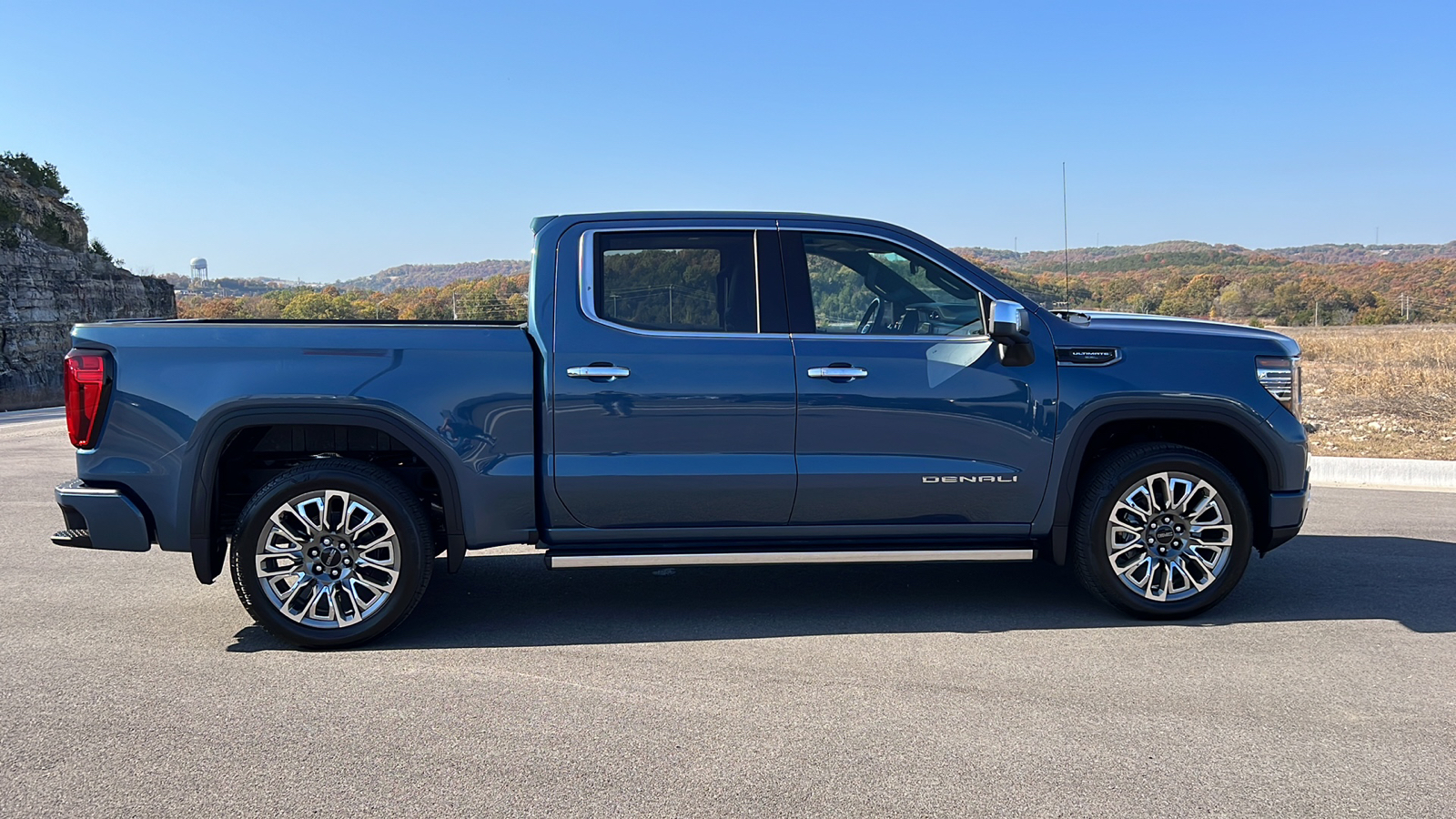 2025 GMC Sierra 1500 Denali Ultimate 9