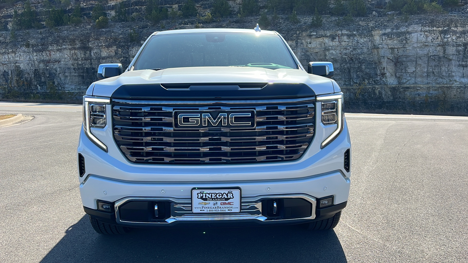 2025 GMC Sierra 1500 Denali Ultimate 2