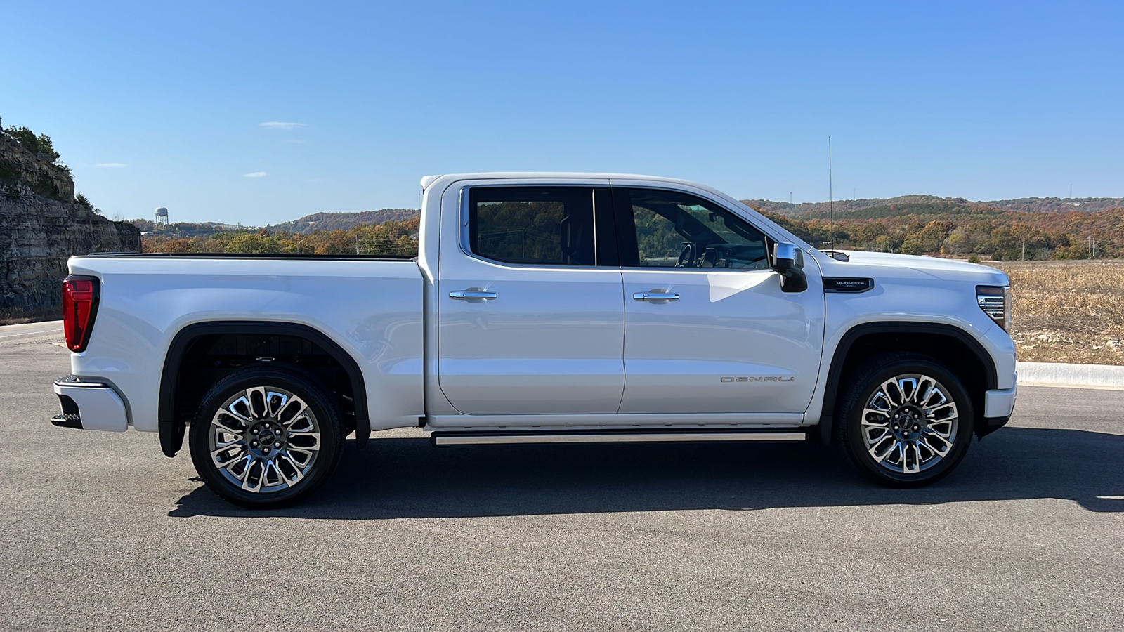 2025 GMC Sierra 1500 Denali Ultimate 9