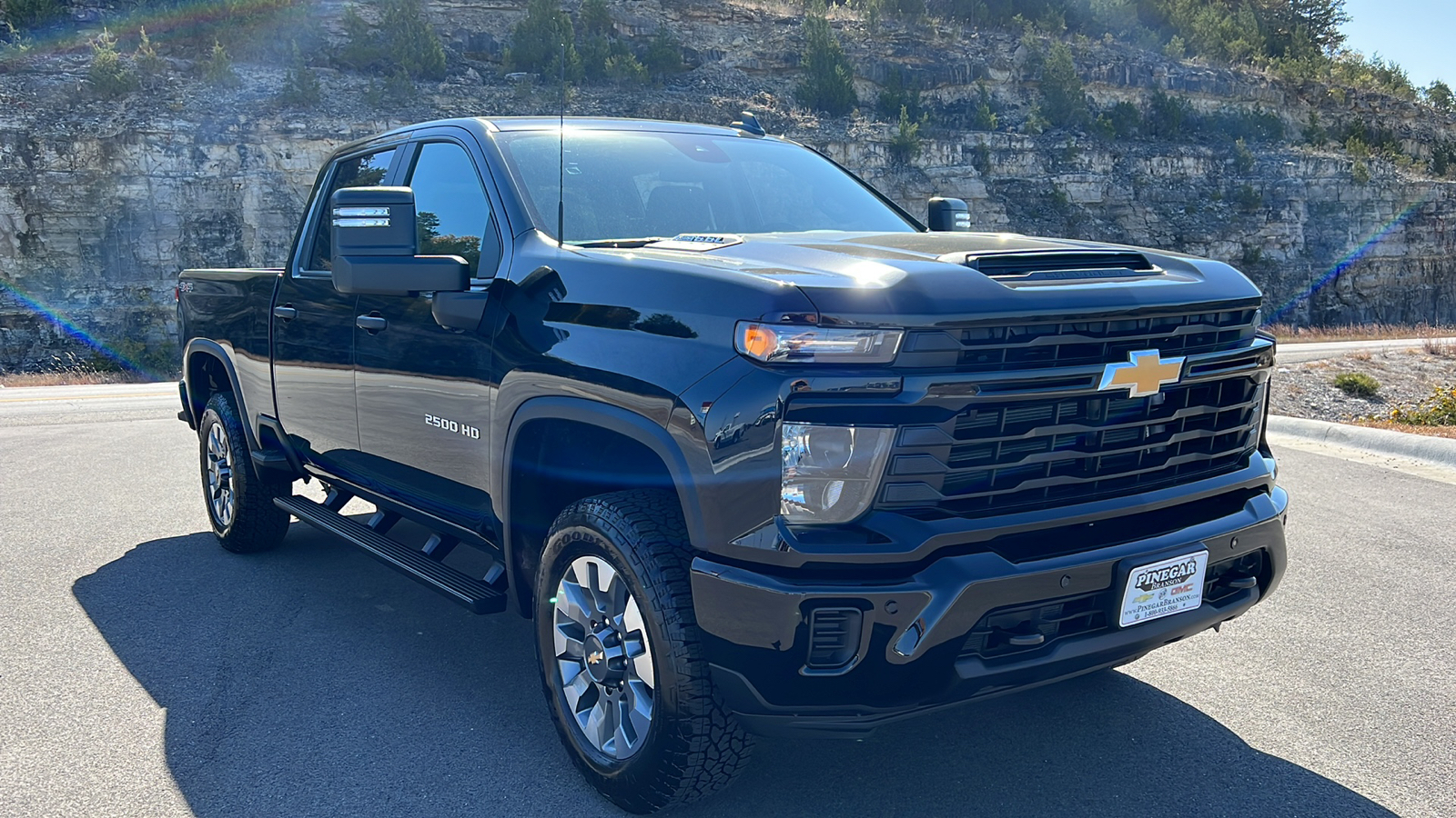 2025 Chevrolet Silverado 2500 Custom 1