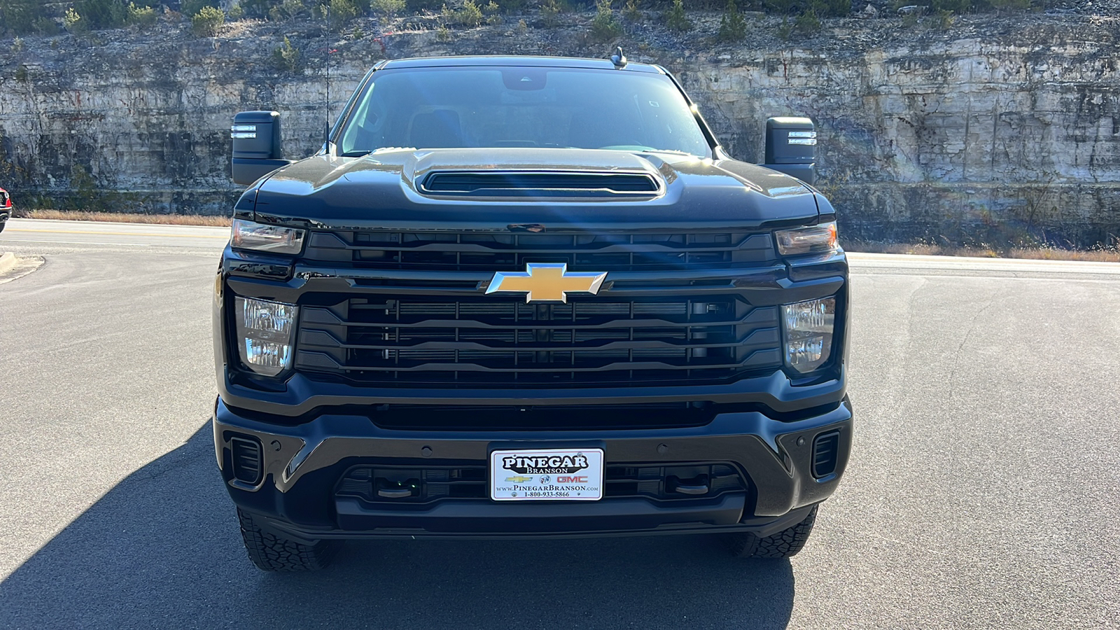 2025 Chevrolet Silverado 2500 Custom 2