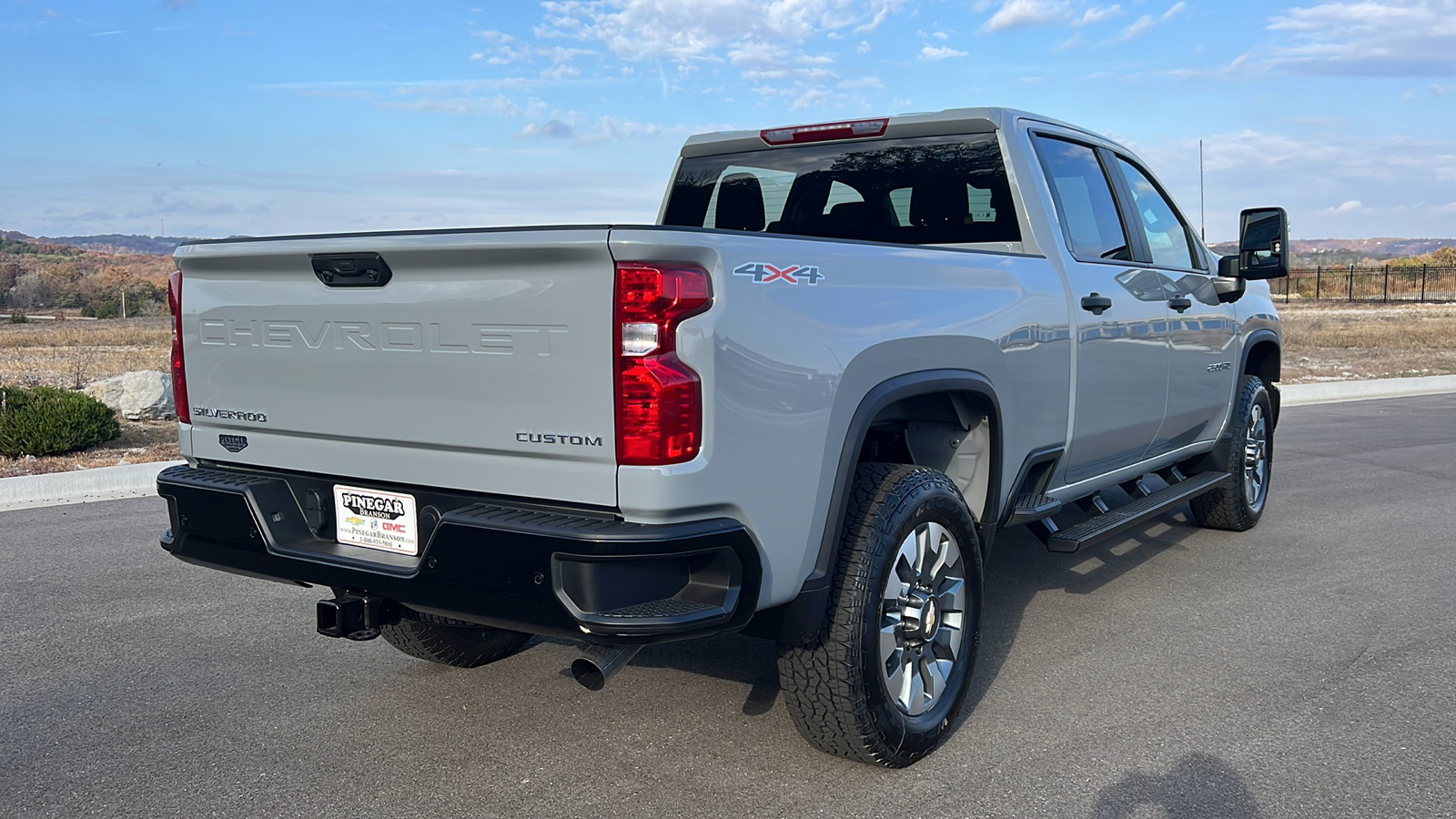 2025 Chevrolet Silverado 2500 Custom 8