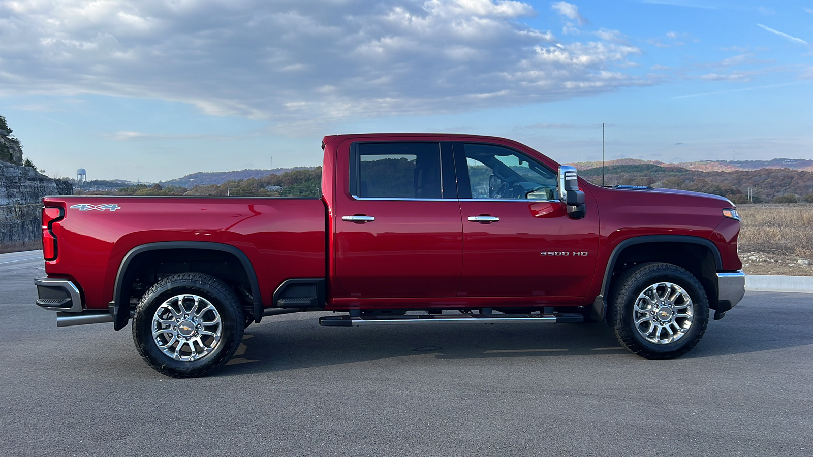 2025 Chevrolet Silverado 3500 LTZ 9