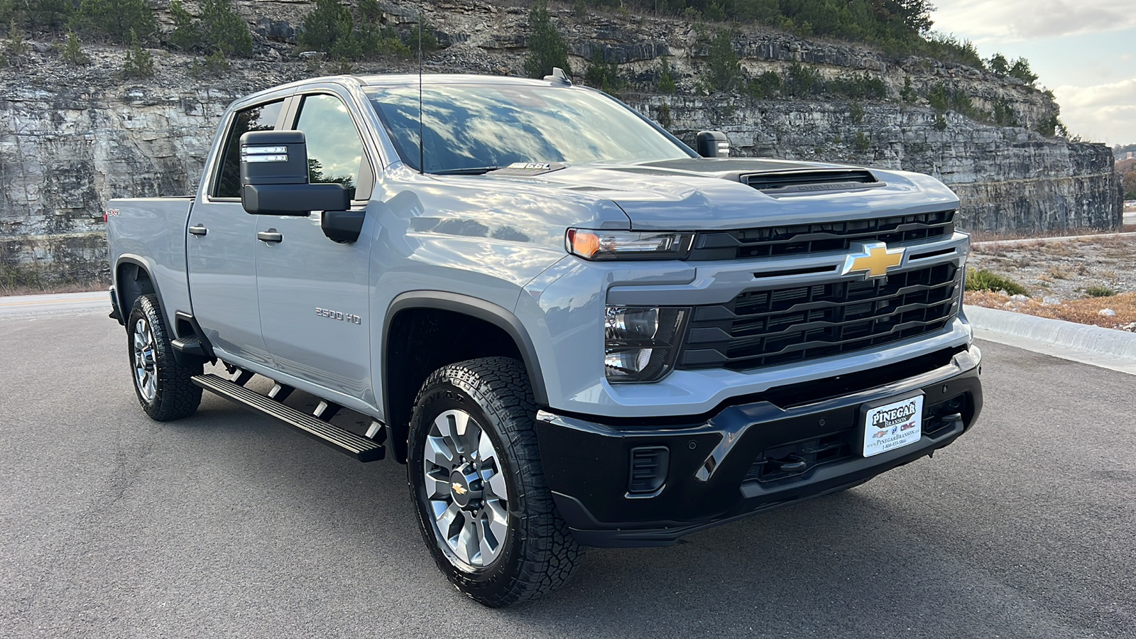 2025 Chevrolet Silverado 2500 Custom 1