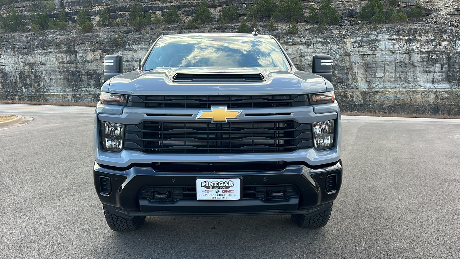 2025 Chevrolet Silverado 2500 Custom 2