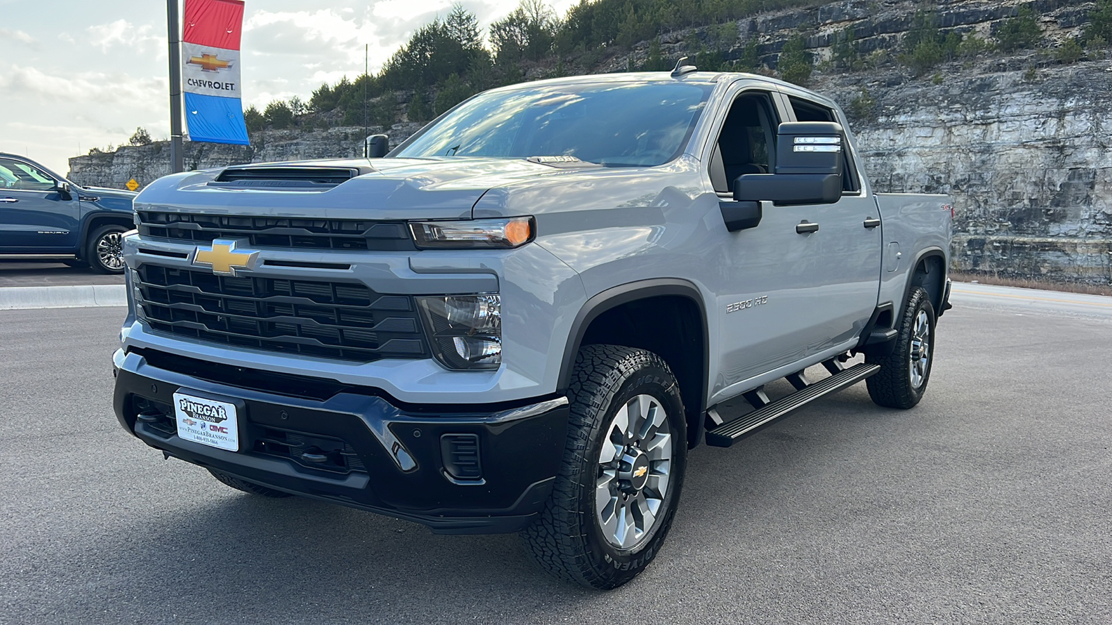 2025 Chevrolet Silverado 2500 Custom 3