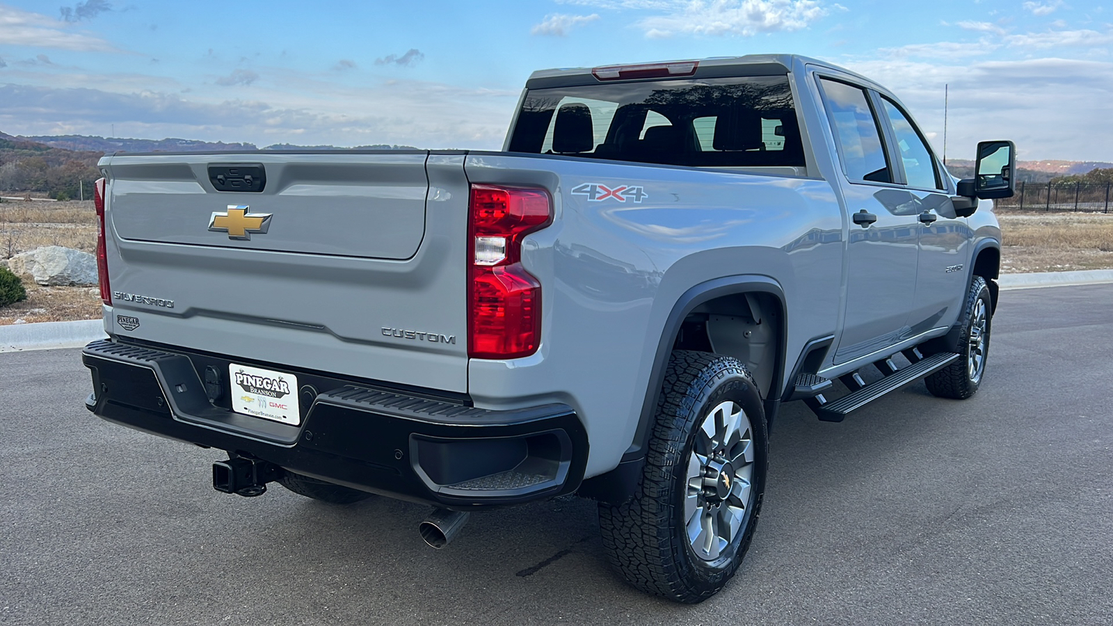 2025 Chevrolet Silverado 2500 Custom 8