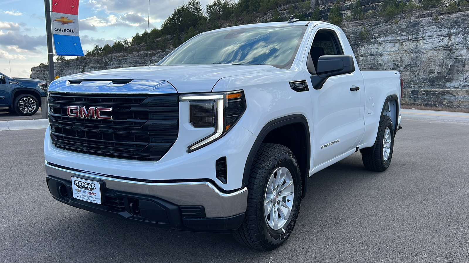 2025 GMC Sierra 1500 Pro 3