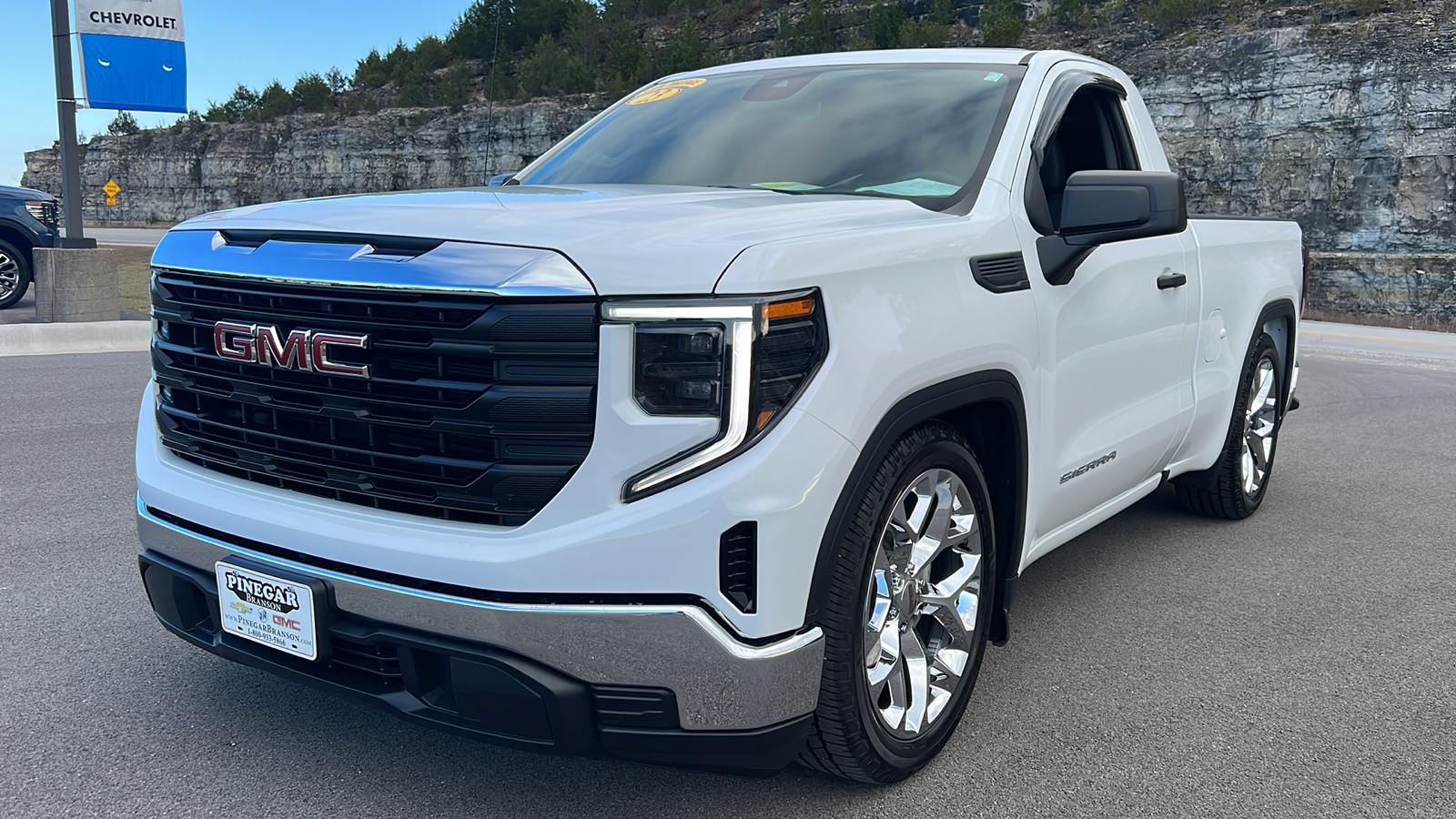 2023 GMC Sierra 1500 Pro 3